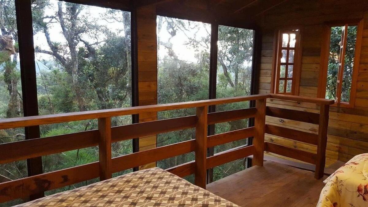 Chale Dos Tucanos- Parede De Vidro Com Linda Vista Campos do Jordão المظهر الخارجي الصورة